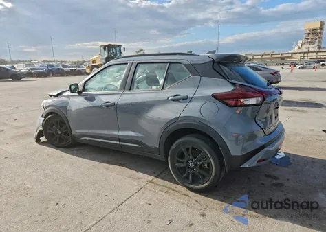 2021 Nissan Kicks Sr z USA, uszkodzony, nr VIN 3N1CP5DV3ML515940